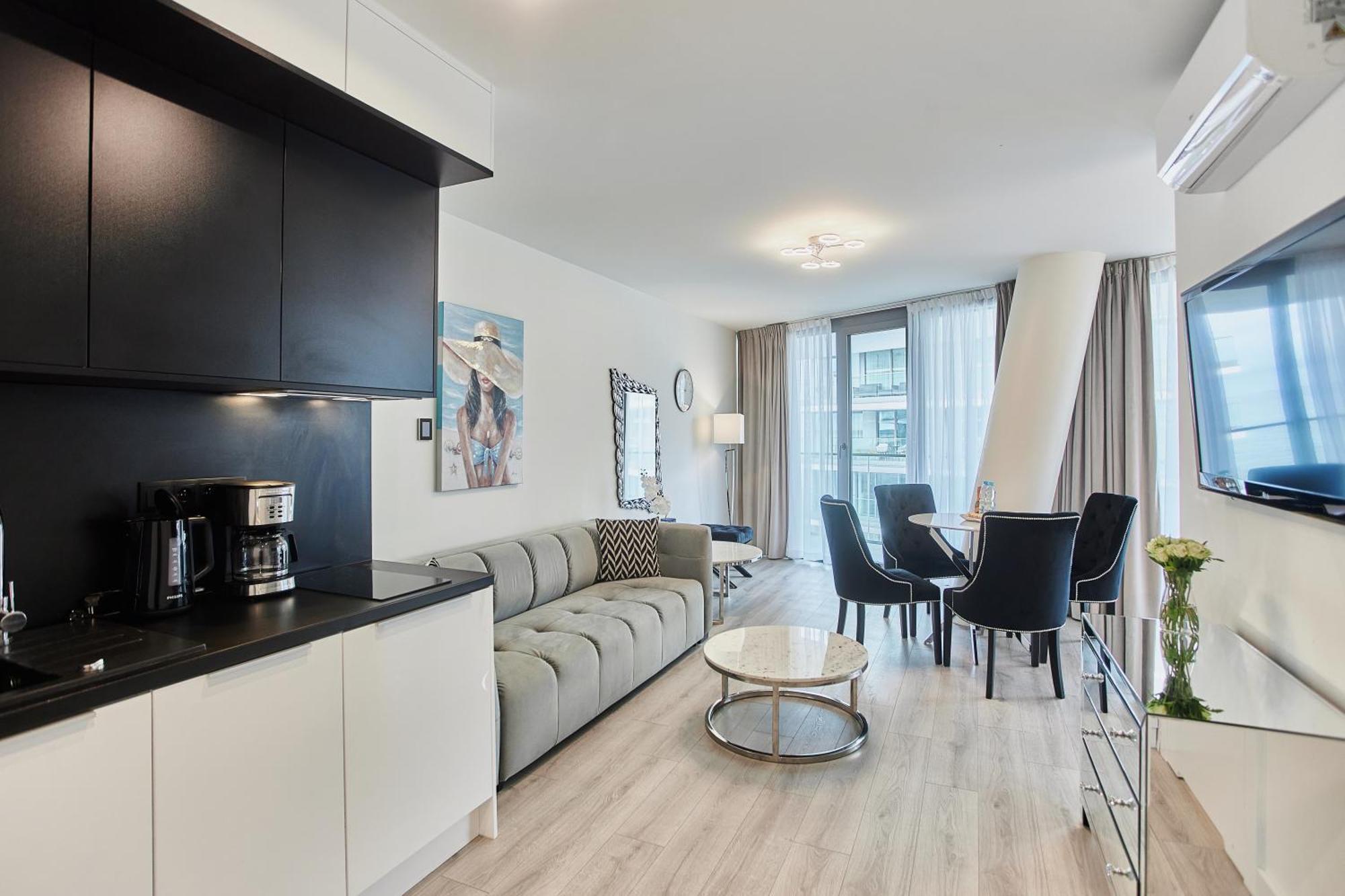 Wave De Luxe Studio Resort&Spa 755B - Sea View 미엥지즈드로예 외부 사진